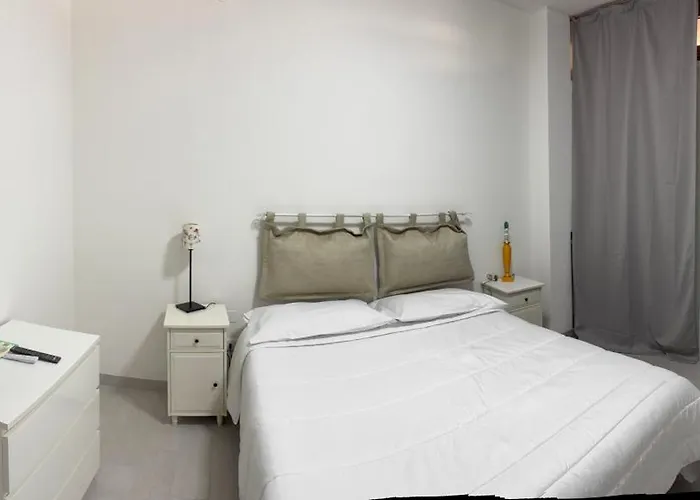 アパート Masini Station Big *